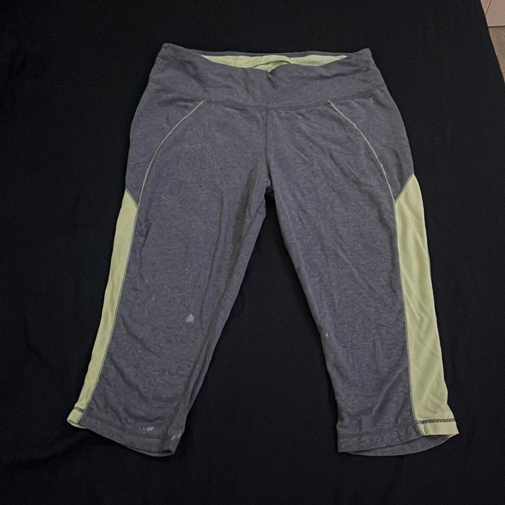 yoga pants